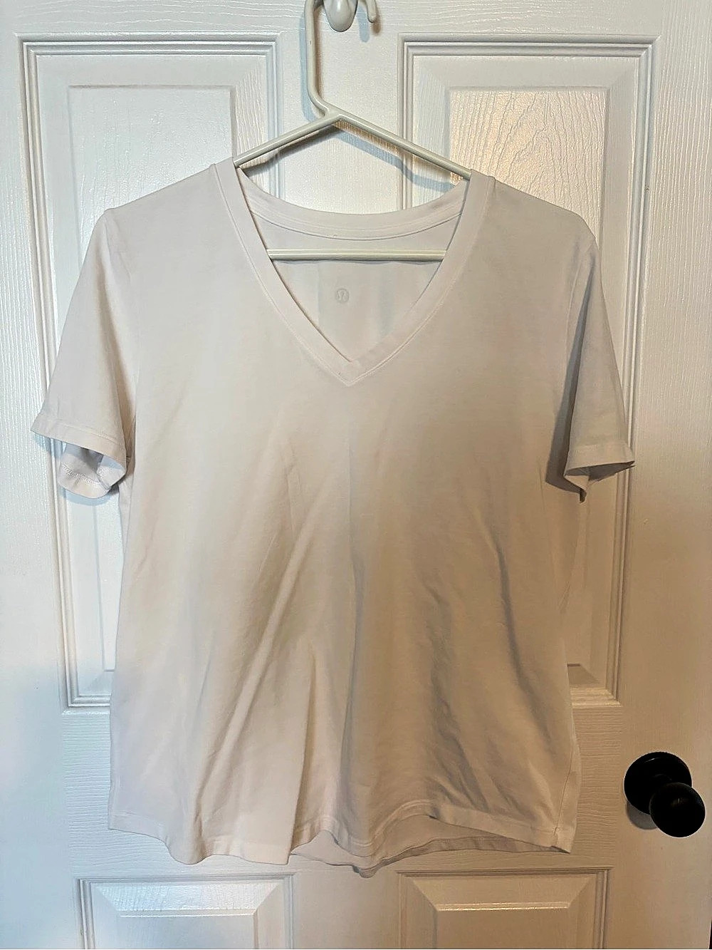 lululemon Love V-Neck T-Shirt Short Sleeve V-Neck Tee White